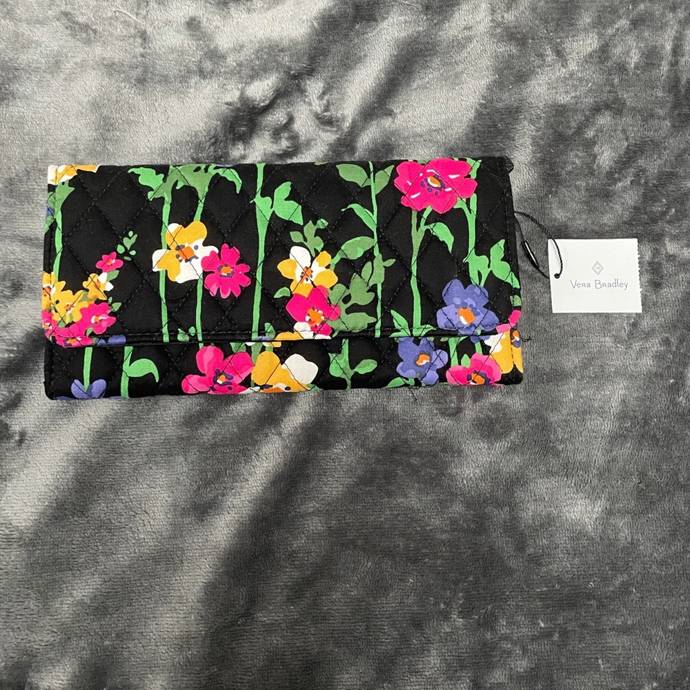 NWT Vera Bradley Trifold wallet